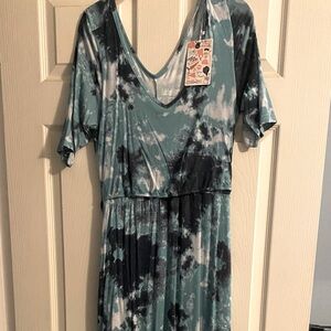 NWT Latched Mama Dress with Nursing Access